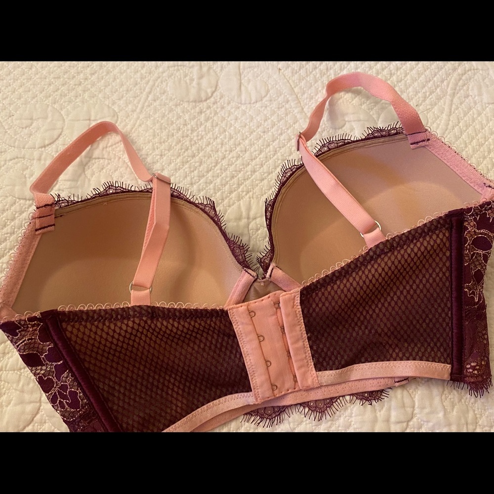 Victoria’s Secret bra and panty set - Picture 11 of 12